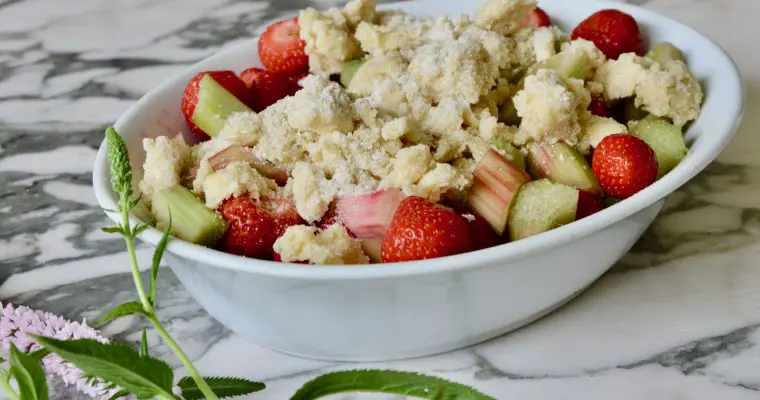 Armelle’s Rhubarb & Strawberry Crumble