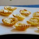 Mini tartelettes pommes, chèvre, miel