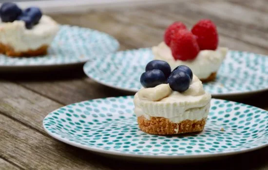 le cheesecake à la vanille & aux myrtilles