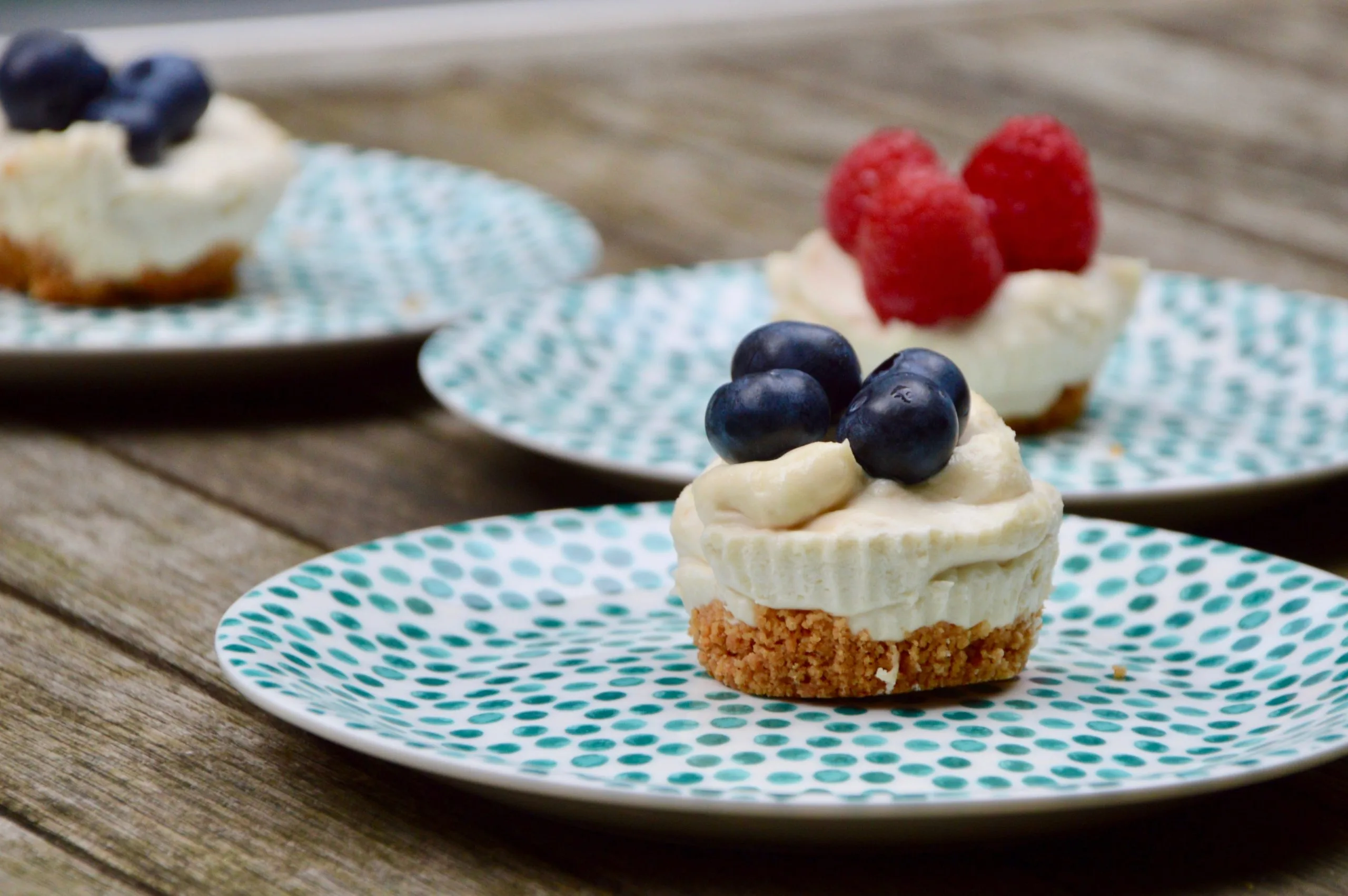 le cheesecake à la vanille & aux myrtilles
