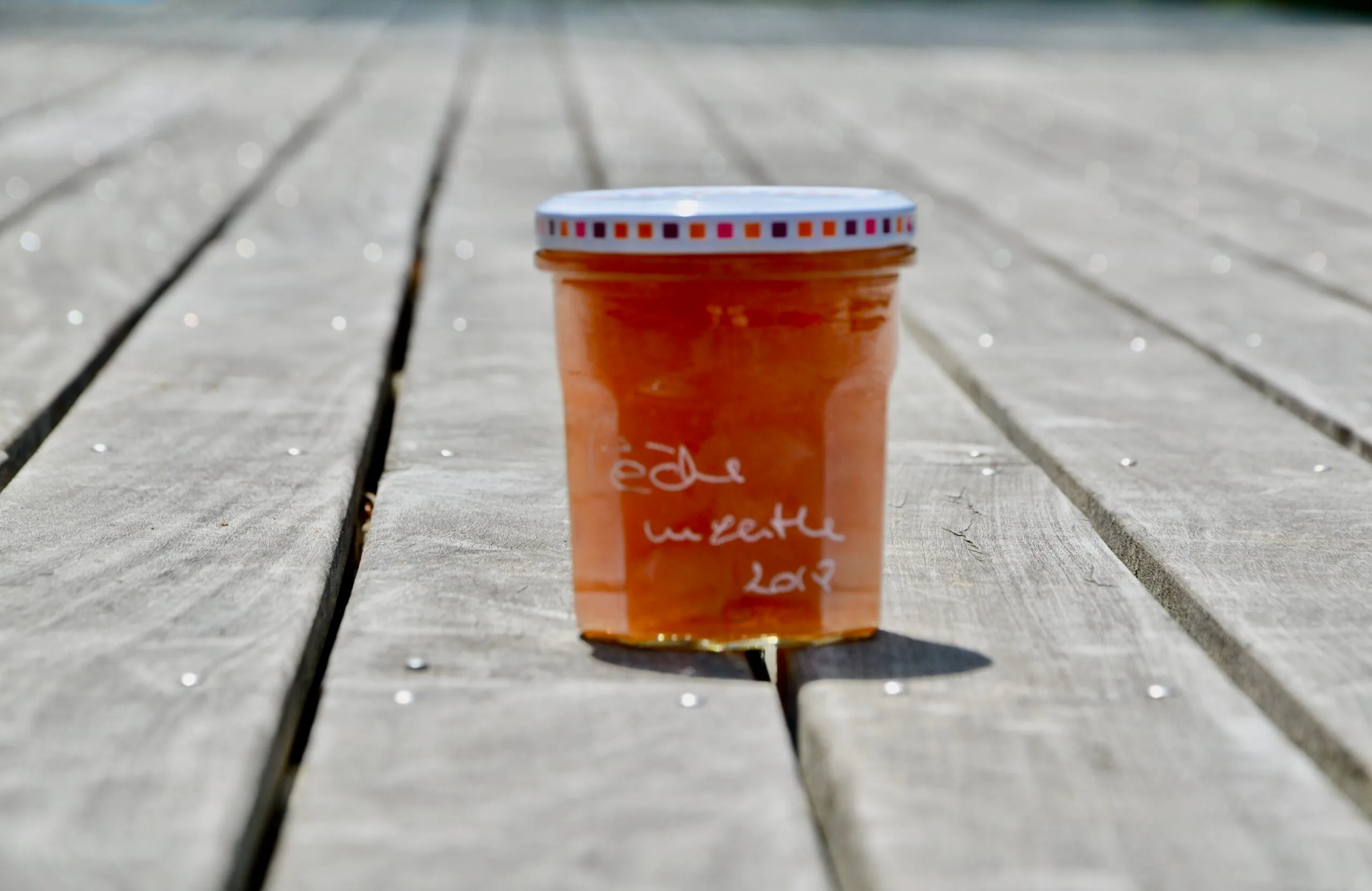 Ma « confipote » de pêches de vigne