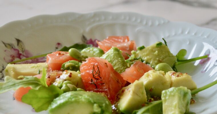 grapefruit seafood and greens salad