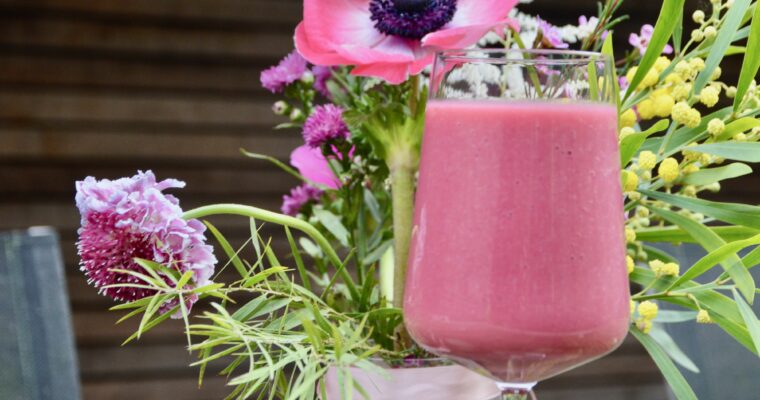 Avocado Beet Pear and banana smoothie