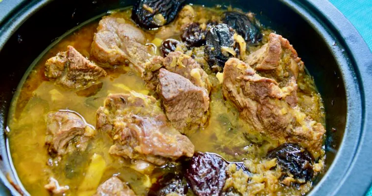 Le tajine d’agneau aux poires et pruneaux