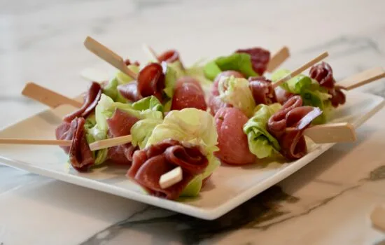 Bouchées de radis confit au magret de canard