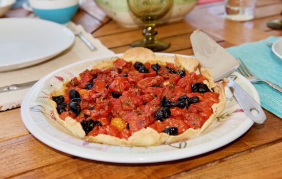 Tomato and olive pie