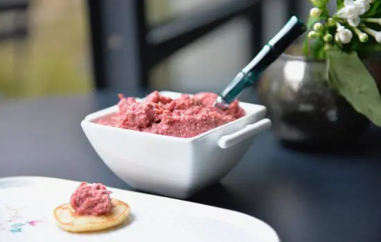 Pink tuna spread