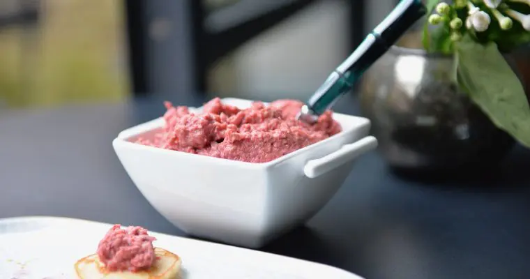 Pink tuna spread