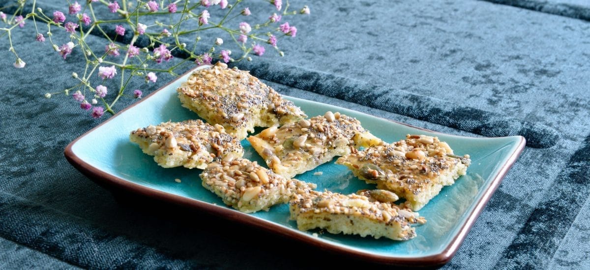 PARMESAN AND GRAIN CRACKERS