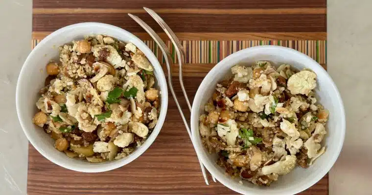 La salade de quinoa et chou-fleur aux châtaignes et fruits secs.