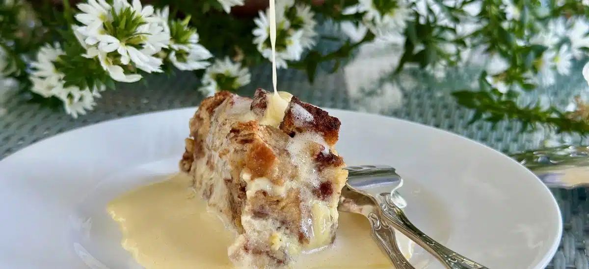 Le bread pudding et sa crème bourbon