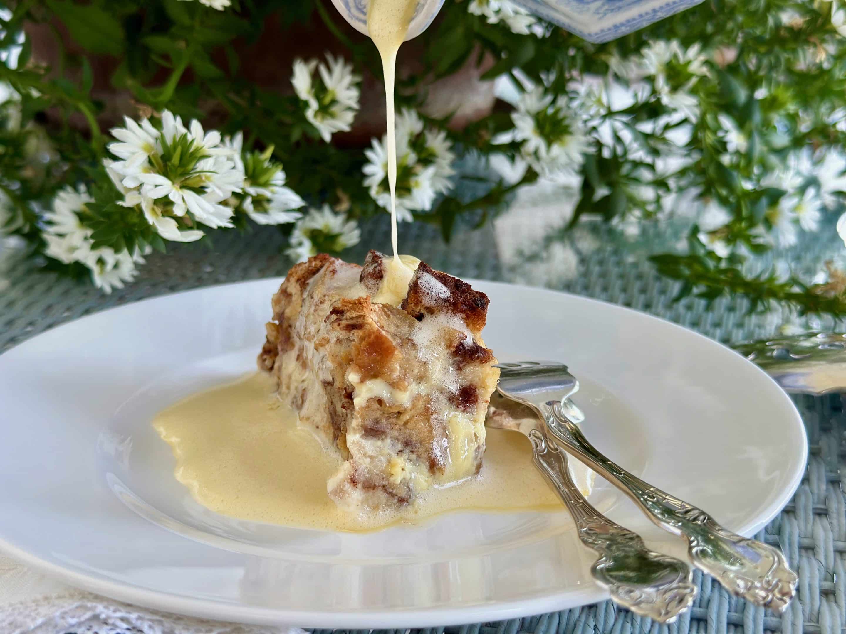 Le bread pudding et sa crème bourbon